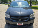 Used 2016 Dodge Grand Caravan SE image 2