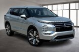 New 2025 Mitsubishi Outlander SE image 3