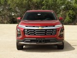 New 2026 Chevrolet Equinox LT w/ Convenience Package II image 2