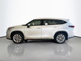 New 2025 Toyota Highlander Platinum image 4