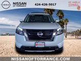 New 2025 Nissan Pathfinder SL image 2
