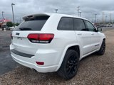 Used 2021 Jeep Grand Cherokee Laredo X image 3