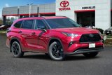 New 2025 Toyota Highlander XLE image 2