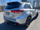 Used 2019 Toyota Highlander SE image 4