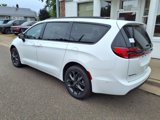 New 2025 Chrysler Pacifica Limited image 5