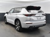 New 2025 Mitsubishi Outlander SEL image 3