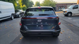 Used 2024 Hyundai Kona SE image 6