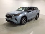 Used 2022 Toyota Highlander XLE image 3