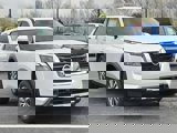 New 2025 Nissan Pathfinder SL image 2