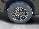 New 2025 Nissan Armada SL w/ Captain's Chari Seat Package image 4