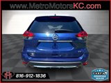 Used 2018 Nissan Rogue SV image 3