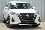 Used 2023 Nissan Kicks SV image 2