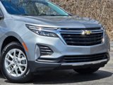 Used 2023 Chevrolet Equinox LT image 2