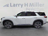 New 2025 Nissan Pathfinder Platinum image 2