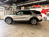 Used 2021 Ford Explorer Platinum w/ Equipment Group 601A image 2
