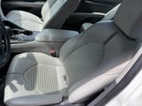 Used 2023 Toyota Camry SE image 4