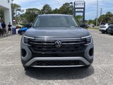 New 2025 Volkswagen Atlas Peak Edition SE image 3