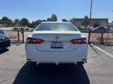 Used 2018 Toyota Camry SE image 5
