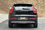 Certified 2022 Volvo XC40 T5 Momentum image 5