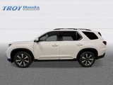 New 2025 Honda Pilot Touring image 2