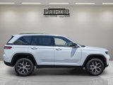 New 2025 Jeep Grand Cherokee Limited w/ Luxury Tech Group II image 4