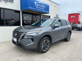Used 2024 Nissan Rogue SV image 2