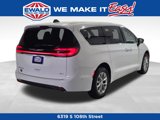 New 2025 Chrysler Pacifica Select image 3