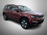 Used 2023 Jeep Grand Cherokee 4WD 4xe image 3