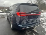 New 2025 Chrysler Pacifica Select image 5