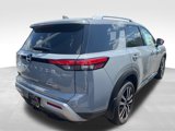 New 2025 Nissan Pathfinder Platinum image 5