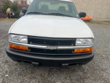 Used 2003 Chevrolet S10 Pickup 2WD Regular Cab image 2
