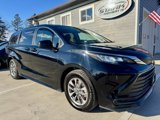 Used 2022 Toyota Sienna LE image 2
