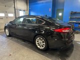 Used 2020 Ford Fusion SE image 4