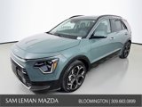 Used 2023 Kia Niro SX Touring image 3