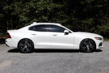 Used 2019 Volvo S60 T5 Inscription image 2