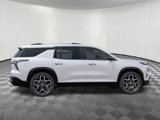 New 2025 Chevrolet Traverse High Country image 5