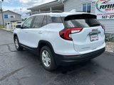 Used 2023 GMC Terrain SLE w/ Driver Convenience Package image 5