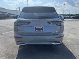 New 2025 Mitsubishi Outlander SE image 4