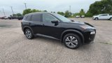 Used 2021 Nissan Rogue SV image 2