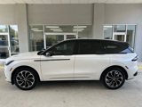 Used 2024 Lincoln Nautilus Reserve w/ Equipment Group 202A image 4