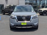 New 2025 Nissan Pathfinder Platinum image 2