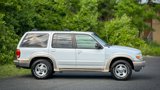 Used 2000 Ford Explorer Eddie Bauer image 4