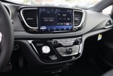 New 2026 Chrysler Pacifica Select image 5