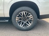 New 2025 Chevrolet Suburban Z71 w/ Comfort Package image 5