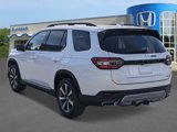 New 2025 Honda Pilot Touring image 3