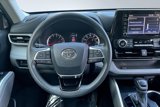 Used 2021 Toyota Highlander L image 5