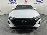 Used 2024 Audi Q8 e-tron Premium Plus w/ Premium Plus Package image 2