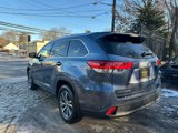 Used 2017 Toyota Highlander XLE image 4
