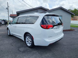 Used 2017 Chrysler Pacifica Touring-L Plus w/ Advanced Safetytec Group image 3