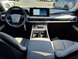 New 2025 Lincoln Aviator AWD image 5